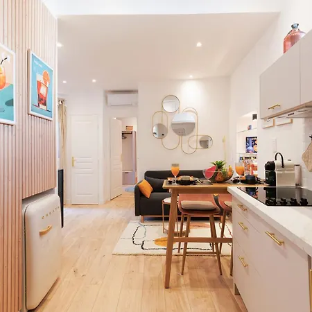 Aurea Yourhosthelper * Cannes