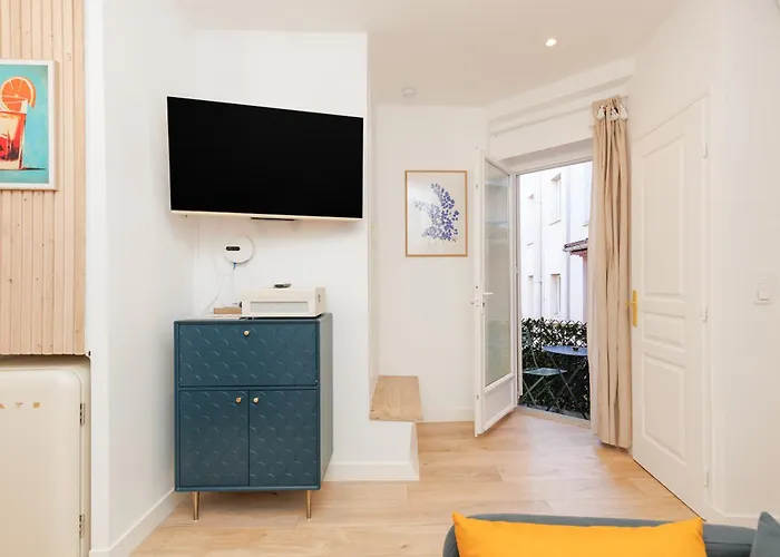 Aurea Yourhosthelper Daire Cannes