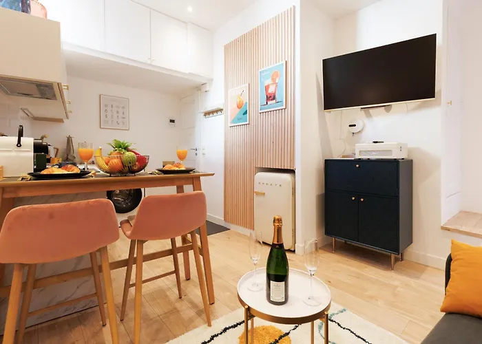 Aurea Yourhosthelper Daire *